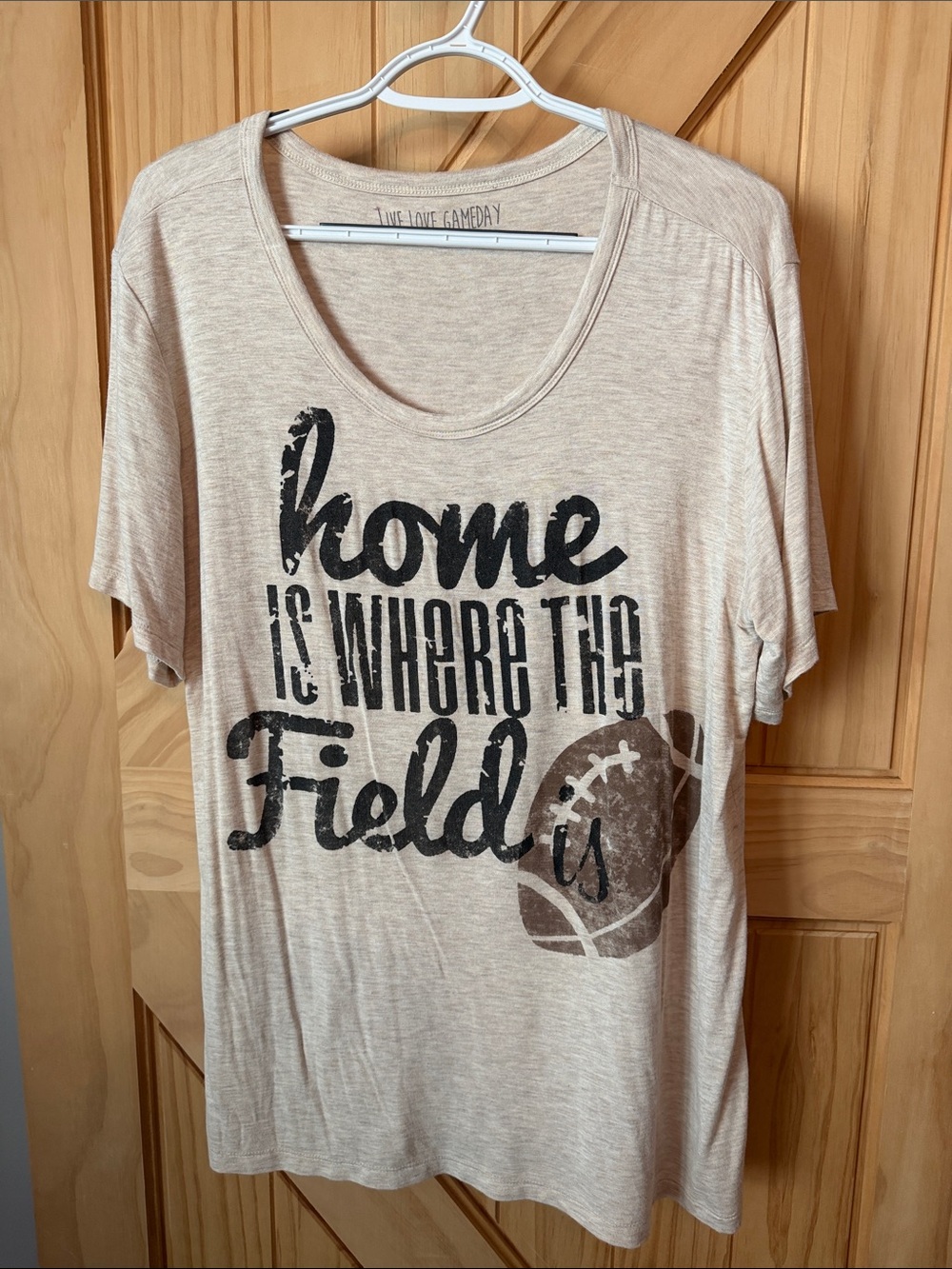 Live Love Gameday "Home is Where the Field Is" Women’s Large